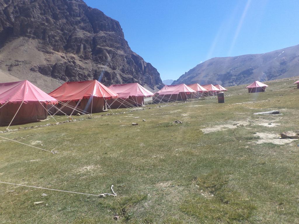 ホテル Himalayan Routes Camp Sarchu Sir Bhum Chun エクステリア 写真