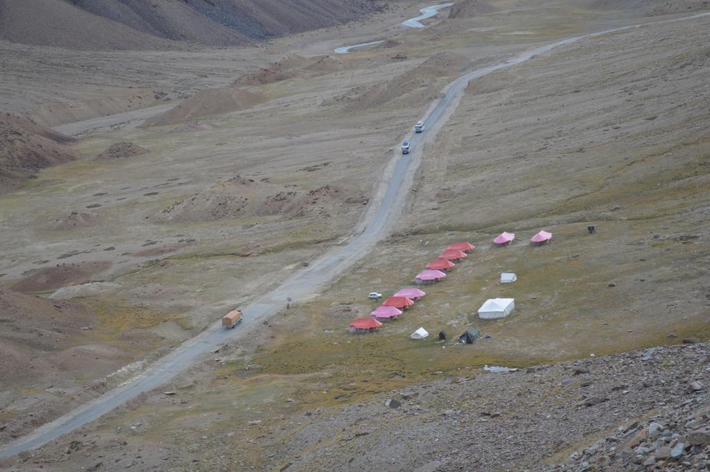 ホテル Himalayan Routes Camp Sarchu Sir Bhum Chun エクステリア 写真