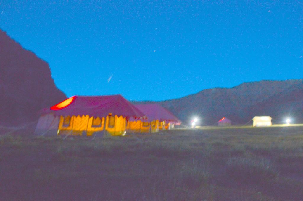 ホテル Himalayan Routes Camp Sarchu Sir Bhum Chun エクステリア 写真